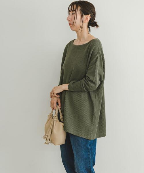 ITEMS URBANRESEARCH(アイテムズ アーバンリサーチ)の「ボートネックニットソー(Tシャツ/カットソー・レディース・カーキ/チャコールグレー/ライトベージュ・FREE)」の9枚目の写真
