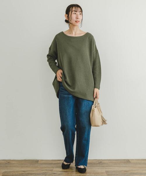 ITEMS URBANRESEARCH(アイテムズ アーバンリサーチ)の「ボートネックニットソー(Tシャツ/カットソー・レディース・カーキ/チャコールグレー/ライトベージュ・FREE)」の11枚目の写真