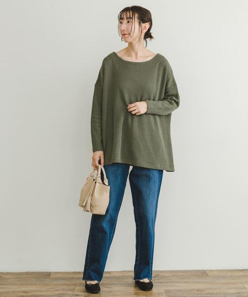ITEMS URBANRESEARCH(アイテムズ アーバンリサーチ)の「ボートネックニットソー(Tシャツ/カットソー・レディース・カーキ/チャコールグレー/ライトベージュ・FREE)」の12枚目の写真
