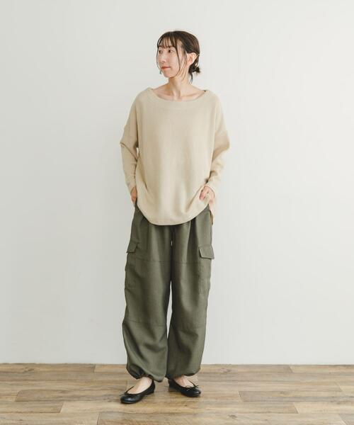 ITEMS URBANRESEARCH(アイテムズ アーバンリサーチ)の「ボートネックニットソー(Tシャツ/カットソー・レディース・カーキ/チャコールグレー/ライトベージュ・FREE)」の22枚目の写真