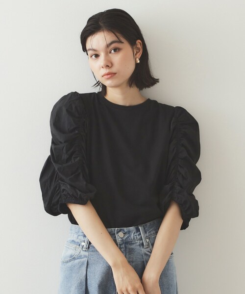 OPAQUE.CLIP(オペークドットクリップ)の「◆シアーシャーリングスリーブ ドッキングカットソー【洗濯機洗い可】(Tシャツ/カットソー・レディース・ブラック/グレー/オフホワイト・40/38/36)」の1枚目の写真