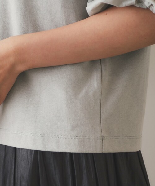 OPAQUE.CLIP(オペークドットクリップ)の「◆シアーシャーリングスリーブ ドッキングカットソー【洗濯機洗い可】(Tシャツ/カットソー・レディース・ブラック/グレー/オフホワイト・40/38/36)」の21枚目の写真