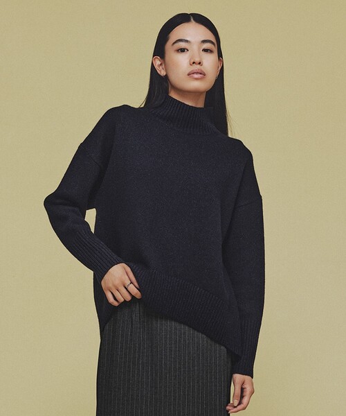 UNFILO(アンフィーロ)の「ウールライク Iラインスカート(スカート・レディース・ネイビー系/グレー系1・X-SMALL/SMALL/MEDIUM/LARGE)」の6枚目の写真