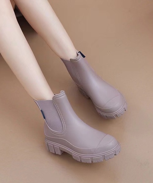 aimoha(アイモハ)の「ショートチェルシーレインブーツ(レインシューズ・レディース・オフホワイト/ベージュ/グリーン/ピンク/ブラック・23.0cm/23.5cm/24.0cm/24.5cm/25.0cm/25.5cm)」の21枚目の写真