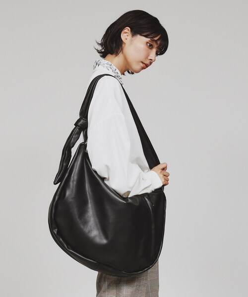 パテッドラウンドショルダーBAG（ショルダーバッグ）｜tk.TAKEO