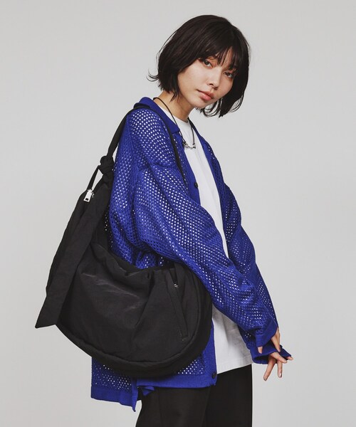 tk.TAKEO KIKUCHI(ティーケータケオキクチ)の「パテッドラウンドショルダーBAG(ショルダーバッグ・レディース・ホワイト系3/ブラック/オリーブ系5/ブラック系・00)」の9枚目の写真