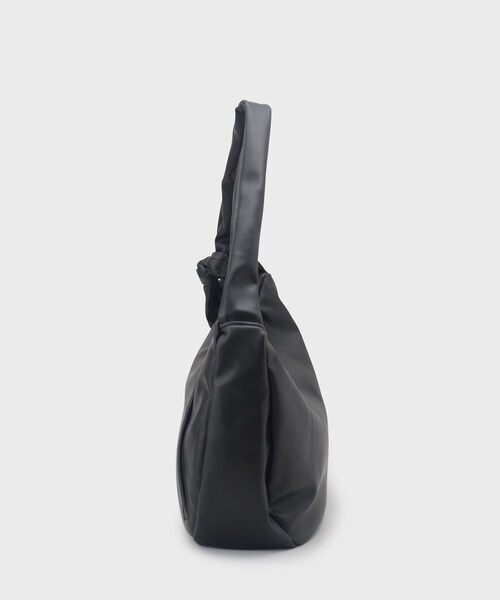 tk.TAKEO KIKUCHI(ティーケータケオキクチ)の「パテッドラウンドショルダーBAG(ショルダーバッグ・レディース・ホワイト系3/ブラック/オリーブ系5/ブラック系・00)」の17枚目の写真
