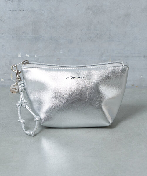 Actually（アクチュアリー）の「2WAY メタリックストラップ付きポーチ（ポーチ・レディース・シルバー/ブラック/ゴールド・0）」の8枚目の写真