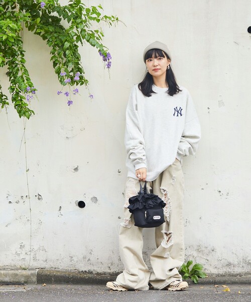 【セール】限定展開 MLB×PEANUTS 別注 ビッグシルエット バックプリント クルーネックスウェット/YANKEES（スウェット）｜FREAK'S STORE（フリークスストア）