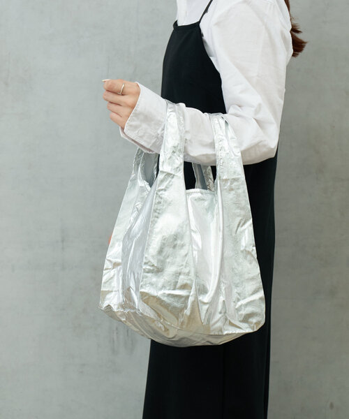 BIRTHDAY BAR（バースデイバー）の「メタリック エコバッグS（トートバッグ・レディース・シルバー/ゴールド/ガンメタ/ホワイト/ダークブルー・0）」の14枚目の写真