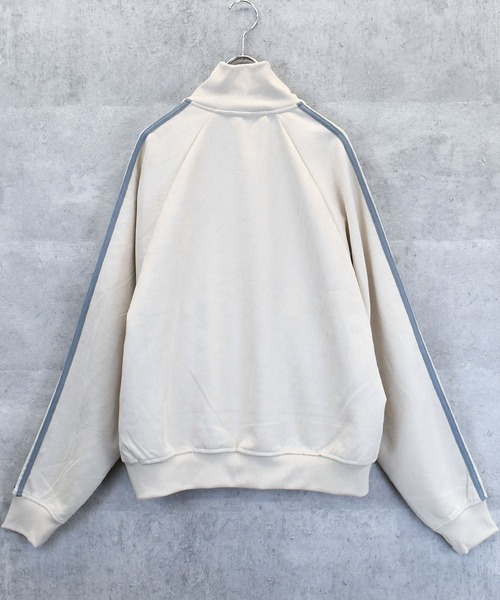 Anytime Songs(エニータイムソングス)の「faux suede track jacket/スウェードタッチ ワンポイント刺繍 袖ライン トラックジャケット(ジャージ・メンズ・チャコールグレー/ブラック/グレイッシュベージュ/サックスブルー/オフホワイト・L/XL/M)」の6枚目の写真
