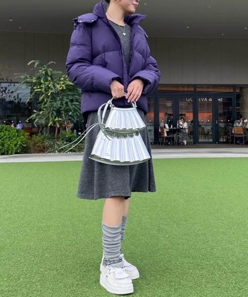 LACOSTE（ラコステ）の「ウィメンズ ボリュームハイネック ナイロンショートダウンジャケット / フード取り外し可（ダウンジャケット/コート・レディース・ブラック/オレンジ/モスグリーン/ダークブルー・34/36/38/40）」の13枚目の写真