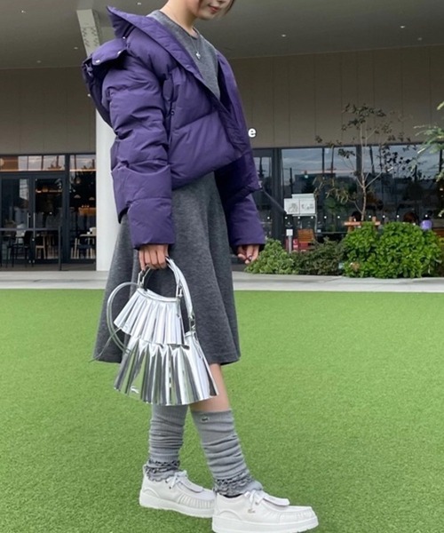 LACOSTE（ラコステ）の「ウィメンズ ボリュームハイネック ナイロンショートダウンジャケット / フード取り外し可（ダウンジャケット/コート・レディース・ブラック/オレンジ/モスグリーン/ダークブルー・34/36/38/40）」の14枚目の写真