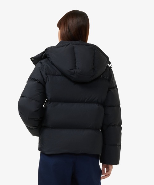 LACOSTE（ラコステ）の「ウィメンズ ボリュームハイネック ナイロンショート ダックダウンジャケット / フード取り外し可（ダウンジャケット/コート・レディース・ブラック/オレンジ/モスグリーン/ダークブルー・34/36/38/40）」の17枚目の写真