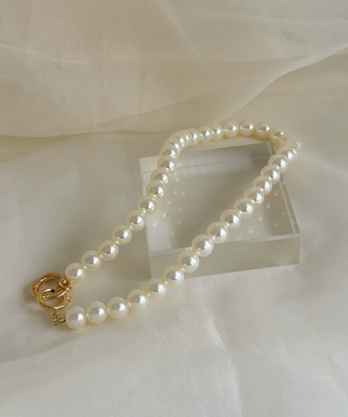 sowang（ソワン）の「ボリュームパールマンテルネックレス（ネックレス・レディース・ホワイト・FREE）」の4枚目の写真