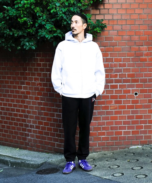 roial(ロイアル)の「SWEAT PANTS/ROIAL(ロイアル)ワンポイントロゴ刺繍スウェットパンツジョガーパンツ(スウェットパンツ・メンズ・ピンク/ベージュ/ブラック/オートミール・MEDIUM/X-LARGE/LARGE)」の5枚目の写真