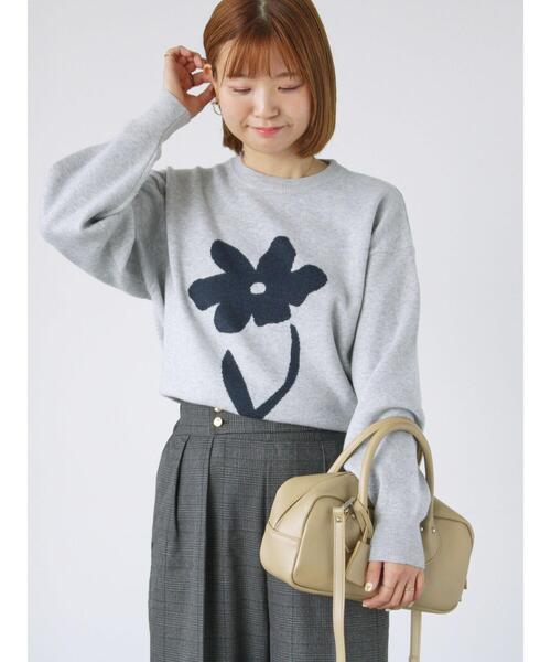 Lugnoncure（ルノンキュール）の「フラワーモチーフジャカードワイドニット（ニット/セーター・レディース・グレー/モカ/ネイビー/ピンク・F）」の11枚目の写真