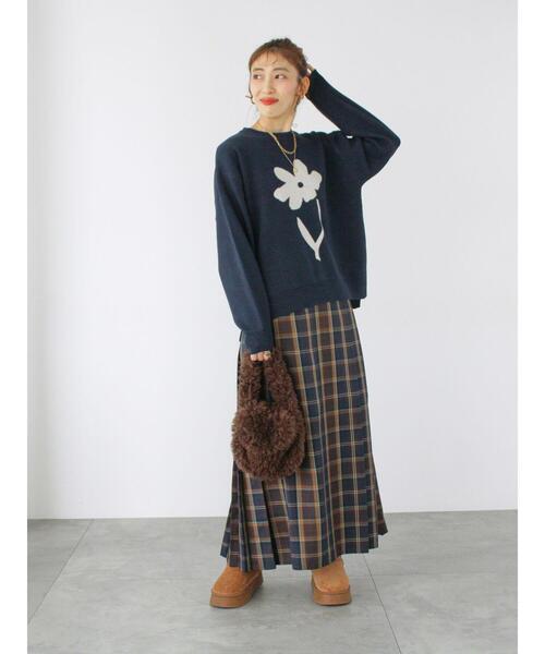 Lugnoncure（ルノンキュール）の「フラワーモチーフジャカードワイドニット（ニット/セーター・レディース・グレー/モカ/ネイビー/ピンク・F）」の15枚目の写真