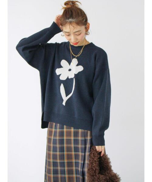 Lugnoncure（ルノンキュール）の「フラワーモチーフジャカードワイドニット（ニット/セーター・レディース・グレー/モカ/ネイビー/ピンク・F）」の17枚目の写真