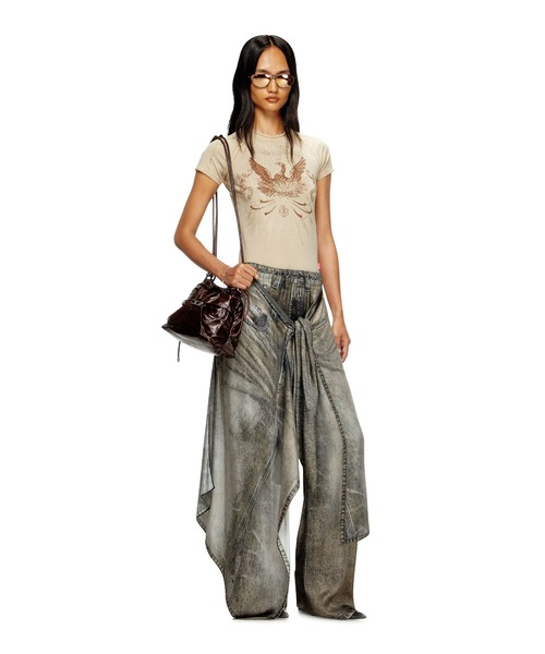 DIESEL(ディーゼル)の「ウィメンズ バケットバッグ SCRUNCH-D BUCKET(ショルダーバッグ・レディース・ブラック/グレー/ホワイト/ブラウン/その他・UNI)」の17枚目の写真