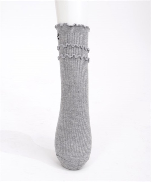 axes femme POETIQUE（アクシーズファムポエティック）の「リボン刺繍ソックス（ソックス/靴下・レディース・ホワイト/グレー・FREE）」の15枚目の写真