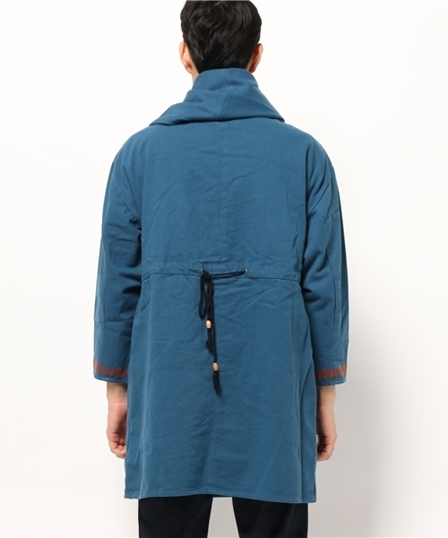 チャイハネ（チャイハネ）の「【チャイハネ】ボアライナー付き刺繍入りMEN'Sコート（ステンカラーコート・メンズ・グレー/ターコイズブルー/イエロー・FREE）」の11枚目の写真