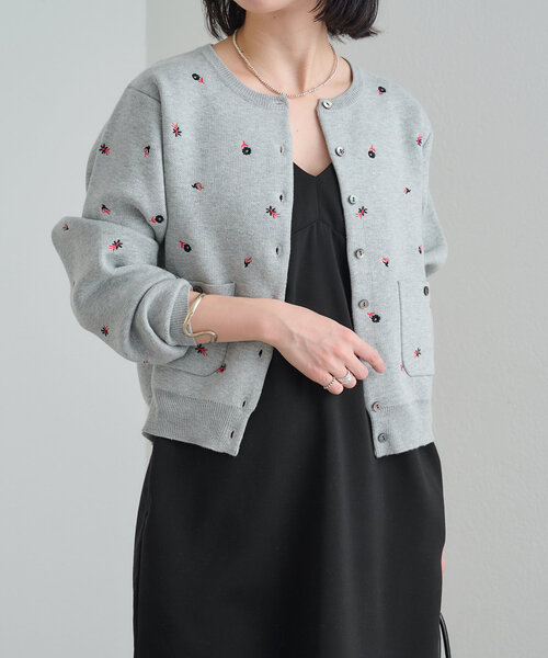Omekashi（オメカシ）の「刺繍スウェットライクポケットカーディガン（カーディガン/ボレロ・レディース・ブラック/オフホワイト/グレー・FREE）」の18枚目の写真