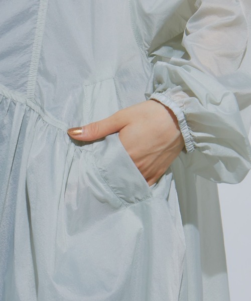 manana suerte(マニャーナスエルテ)の「タフタギャザーZIPブルゾン(ブルゾン・レディース・ミント/ブラック・FREE)」の18枚目の写真