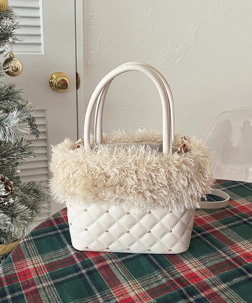 apres jour（アプレジュール）の「2wayビジューファーバッグ【ZOZOTOWN限定アイテム】（ショルダーバッグ・レディース・グレー/ライトピンク/ホワイト/ベージュ・フリー）」の11枚目の写真