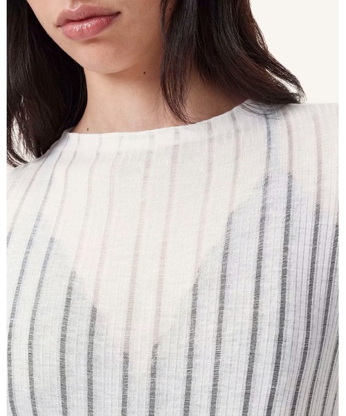 ALLSAINTS(オールセインツ)の「AKI LONG SLEEVE FUNNEL NECK T-SHIRT | AKI 長袖 ファンネル ネック Tシャツ(Tシャツ/カットソー・レディース・ホワイト・XS/M/S/L)」の5枚目の写真