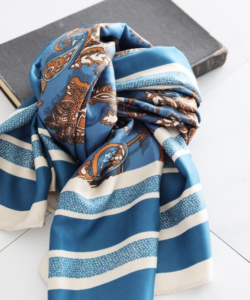 LEPSIM(レプシィム)の「大判スクエアスカーフ 303219(バンダナ/スカーフ・レディース・ブルー/ネイビー/イエロー/ブラック/カーキ/ライトピンク/ブルー系その他/グレー/アイボリー/キャメル/ライトブルー/レッド・ONE SIZE)」の5枚目の写真