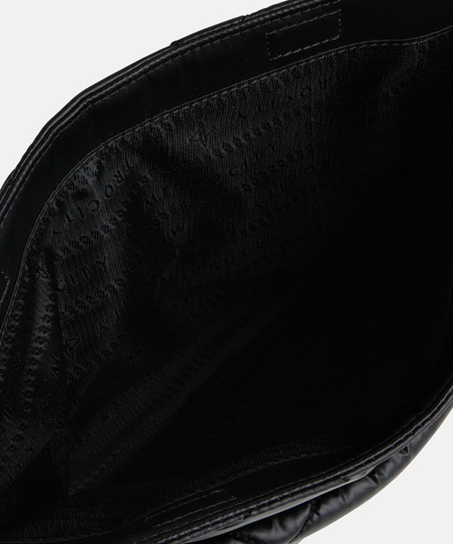 METROCITY（メトロシティ）の「【メトロシティ】LUCKY SNAKE ipadポーチ 通勤・通学用（ハンドバッグ・レディース・ブラック・FREE）」の4枚目の写真