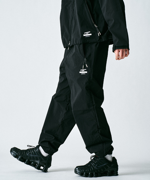 417 EDIFICE（フォーワンセブンエディフィス）の「ワッシャーナイロンイージーパンツ（カーゴパンツ・メンズ・ブラック・LARGE/MEDIUM/SMALL）」の15枚目の写真