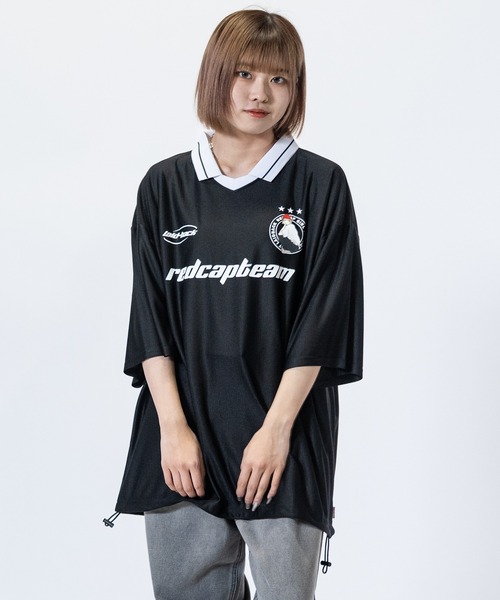 Red Cap Girl（レッドキャプガール）の「【a-r】〔RedCapGirl/レッドキャップガール〕シャドウストライプ チームデザイン ゲームTシャツ（Tシャツ/カットソー・メンズ・ブラック/ホワイト/グリーン・MEDIUM/LARGE）」の6枚目の写真