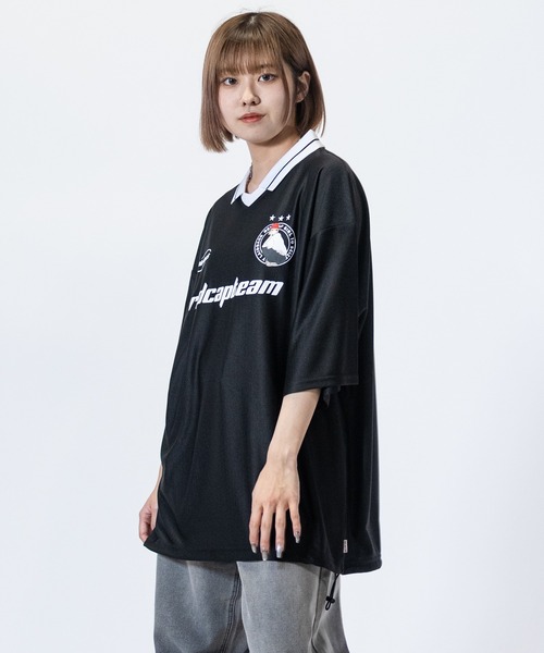 Red Cap Girl（レッドキャプガール）の「【a-r】〔RedCapGirl/レッドキャップガール〕シャドウストライプ チームデザイン ゲームTシャツ（Tシャツ/カットソー・メンズ・ブラック/ホワイト/グリーン・MEDIUM/LARGE）」の8枚目の写真