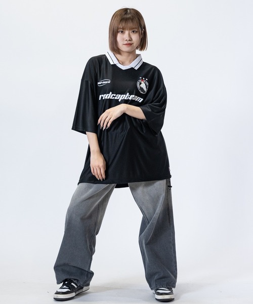 Red Cap Girl（レッドキャプガール）の「【a-r】〔RedCapGirl/レッドキャップガール〕シャドウストライプ チームデザイン ゲームTシャツ（Tシャツ/カットソー・メンズ・ブラック/ホワイト/グリーン・MEDIUM/LARGE）」の11枚目の写真