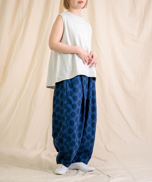 モダン マジパン 2WAY DETACHABLE EMBROIDERY WIDE PANTS(SET UP)｜CONVERSE
