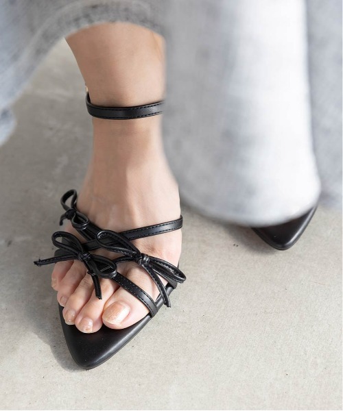 RANDA（ランダ）の「ミニリボンナローストラップサンダル（サンダル・レディース・ブラック/ホワイト/インディゴブルー/パープル・S/L/M/LL）」の22枚目の写真