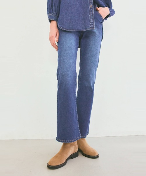 coca（coca）（コカ）の「テレコ風デニムフレアパンツ（デニムパンツ・レディース・ブルー/ライトブルー・S/L/M）」の5枚目の写真