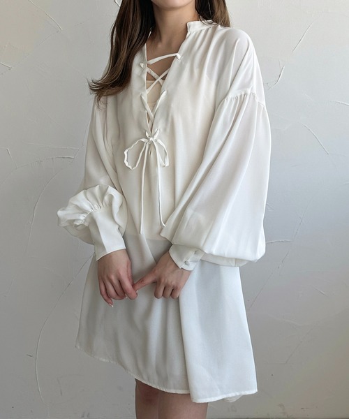 apres jour clair(アプレジュールクレア)の「【apres jour clair】レースアップチュニックブラウス(シャツ/ブラウス・レディース・オフホワイト/ブルー系その他/アイボリー・フリー/X-LARGE)」の4枚目の写真