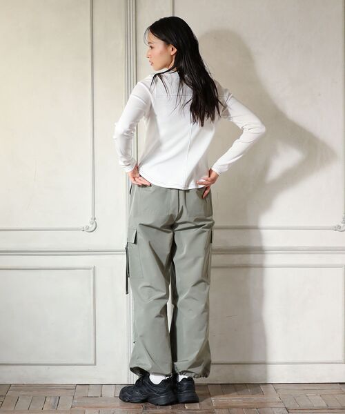 ELENCARE DUE（エレンカーレデュエ）の「・ELENCARE DUEナイロンミリタリーカーゴパンツ（その他パンツ・レディース・ブラック/カーキ/オフホワイト/ライトグレー・FREE）」の21枚目の写真