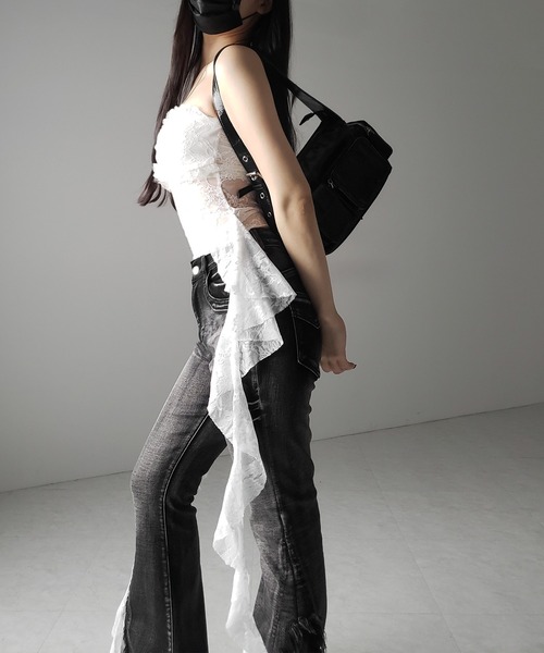 me+em select(ミームセレクト)の「※※【 2color 】アシンメトリーフリルレースベアトップス / asymmetry frill lace bare tops(その他トップス・レディース・ホワイト/ブラック・FREE)」の9枚目の写真