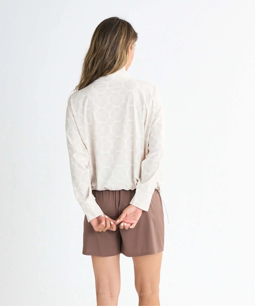 ROXY（ロキシー）の「AURORA STAND/ロキシードローコード付き長袖ジップアップラッシュガード(水着）（ラッシュガード・レディース・ホワイト/ピンク/ブラウン/ブラック/オフホワイト/ブラック系その他・SMALL/MEDIUM/LARGE）」の13枚目の写真