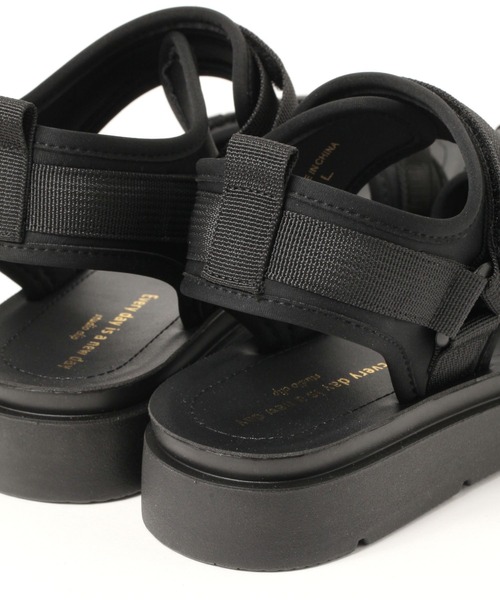 studio CLIP(スタディオクリップ)の「【軽量】軽らくベルトスポサン(サンダル・レディース・オフホワイト/ブラック/カーキ/ベージュ・MEDIUM/LARGE/SMALL)」の18枚目の写真