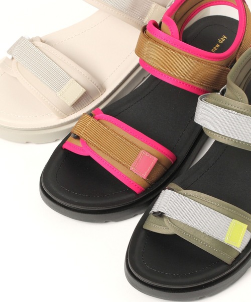 studio CLIP(スタディオクリップ)の「【軽量】軽らくベルトスポサン(サンダル・レディース・オフホワイト/ブラック/カーキ/ベージュ・MEDIUM/LARGE/SMALL)」の20枚目の写真