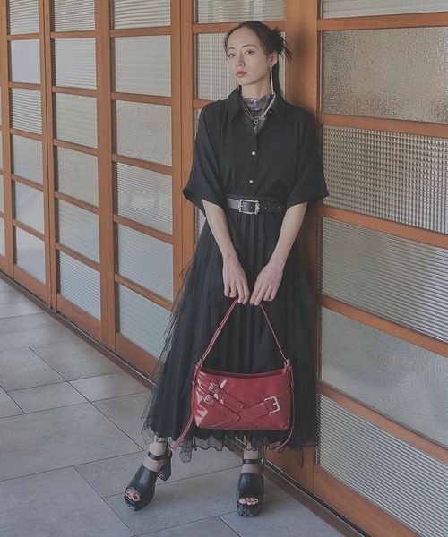 HARE(ハレ)の「トロミカタアキショートシャツ(HARE)(シャツ/ブラウス・レディース・ブルー/ブラック/オレンジ/ピンク・FREE)」の7枚目の写真