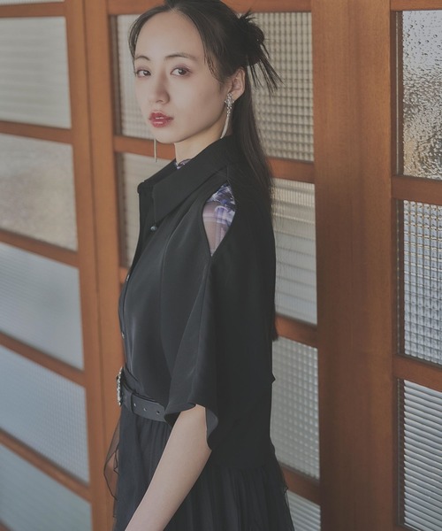 HARE(ハレ)の「トロミカタアキショートシャツ(HARE)(シャツ/ブラウス・レディース・ブルー/ブラック/オレンジ/ピンク・FREE)」の14枚目の写真