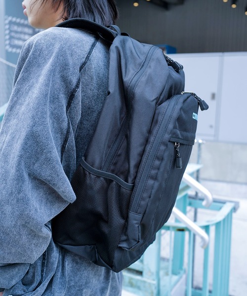 CONVERSE(コンバース)の「【CONVERSE/コンバース】NEWロゴバックパック(バックパック/リュック・メンズ・ホワイト/サックスブルー/ピンク/ブラック・FREE)」の17枚目の写真