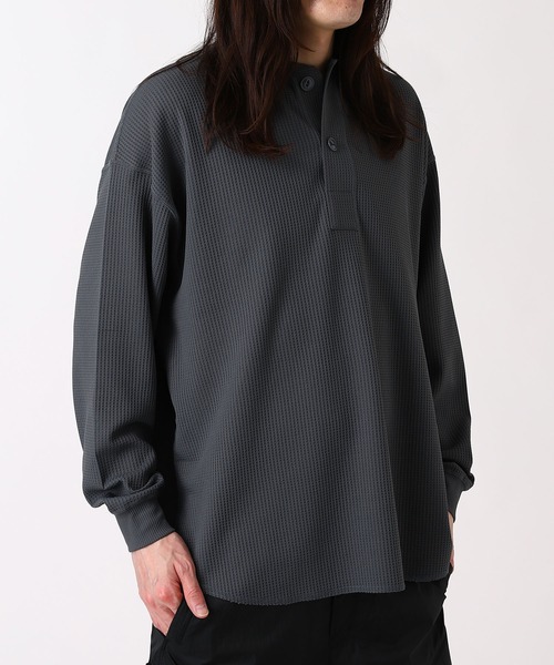 DAIWA PIER39（ダイワピア39）の「DAIWA PIER39 TECH THERMAL HENLEY L/S BE-38025（Tシャツ/カットソー・メンズ・ブラック/オフホワイト/チャコールグレー・MEDIUM/X-LARGE/LARGE/SMALL）」の3枚目の写真