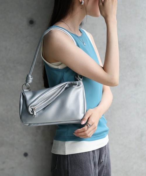 Bab（バブ）の「ZIPデザイン2WAYショルダーバッグ（ショルダーバッグ・レディース・ブラック/アイボリー/ピンク/シルバー/グリーン・ONESIZE）」の5枚目の写真